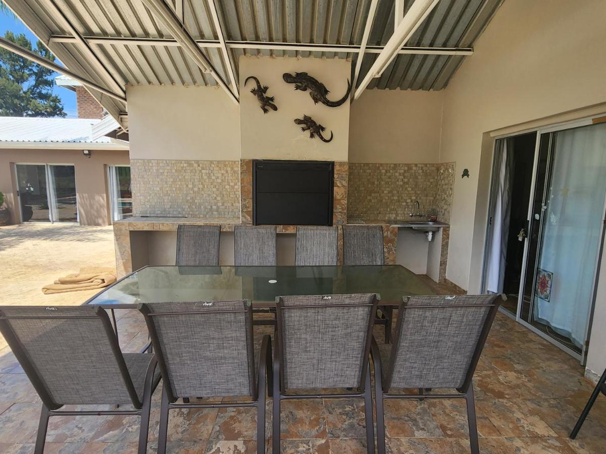De Jagter'S Nest Villa Otavi Exteriör bild